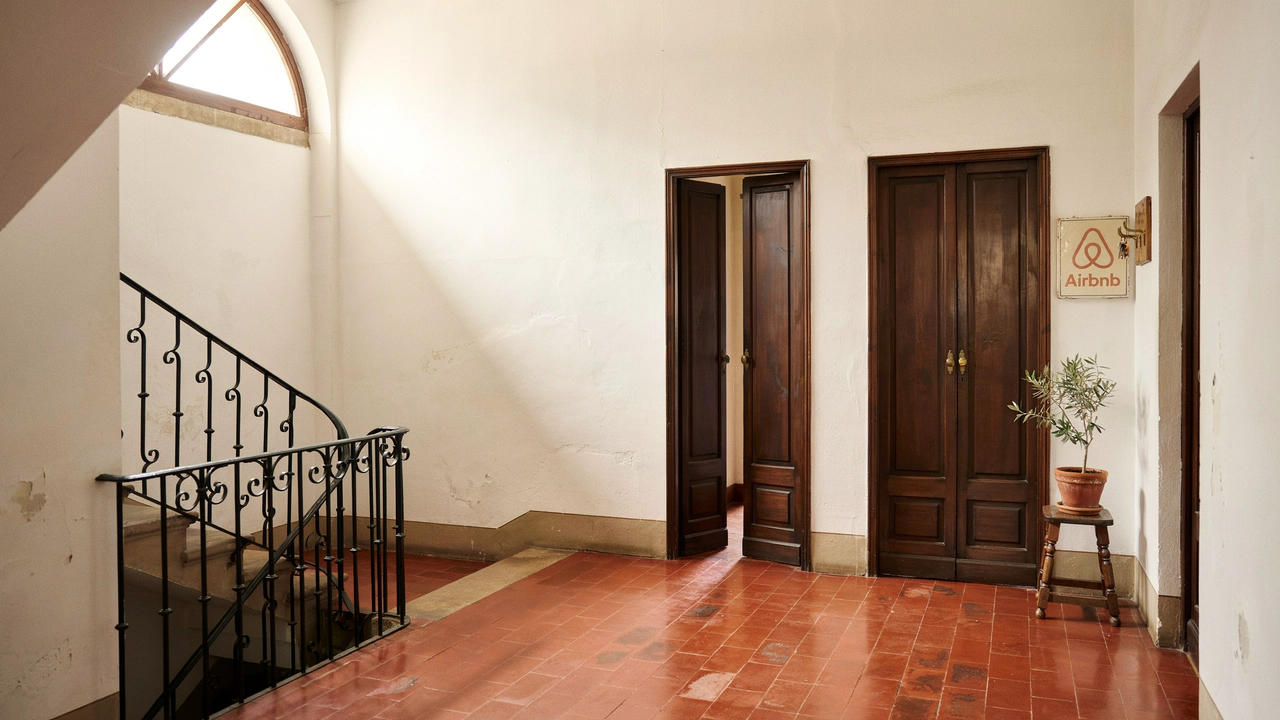 ES 20260725 Logement Barcelone Airbnb