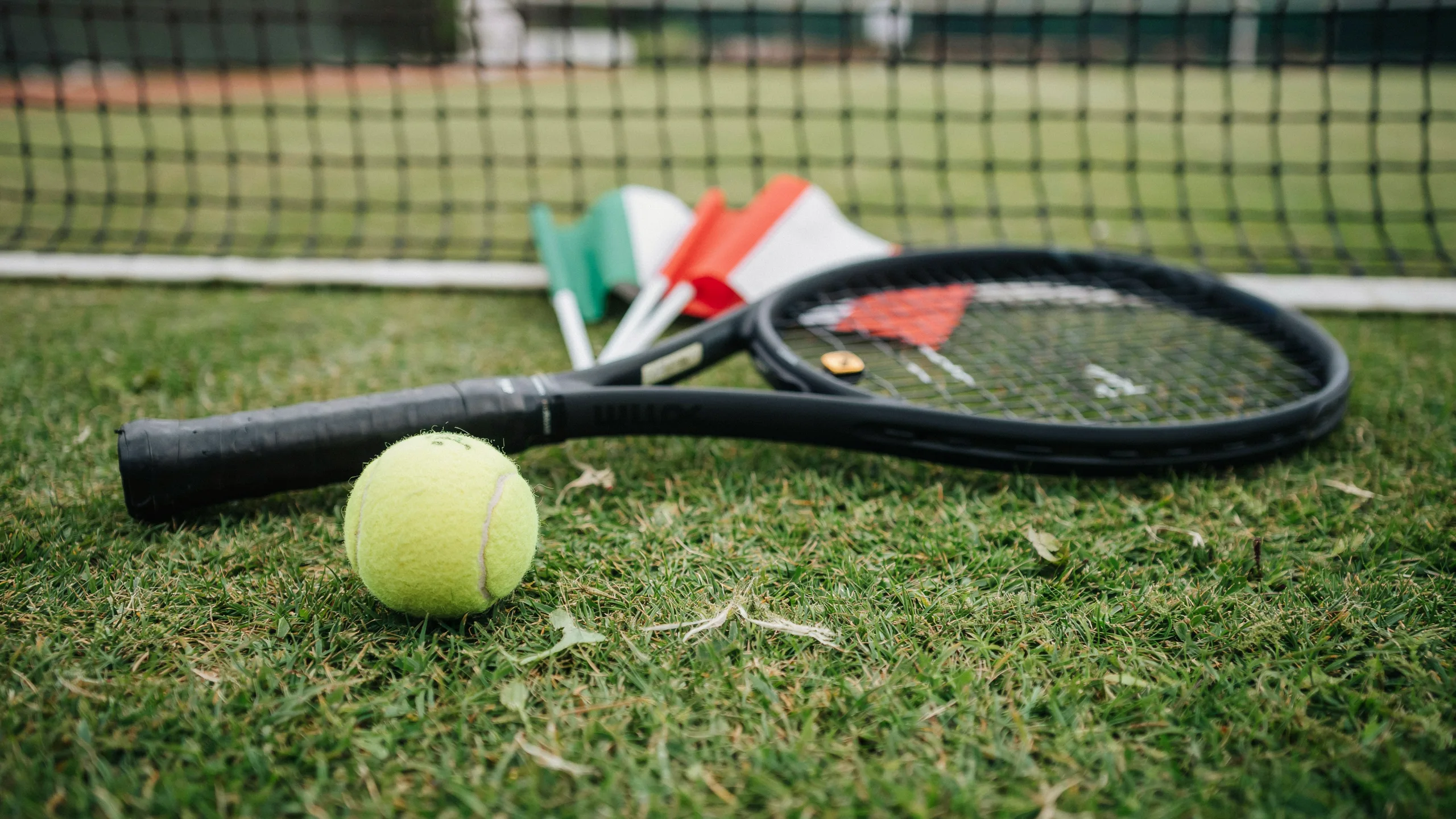 🇫🇷 Jannik Sinner, double champion de Wimbledon — l&rsquo;Italie couronne son roi du tennis 🇬🇧 Jannik Sinner, Double Wimbledon Champion — Italy Crowns Its Tennis King