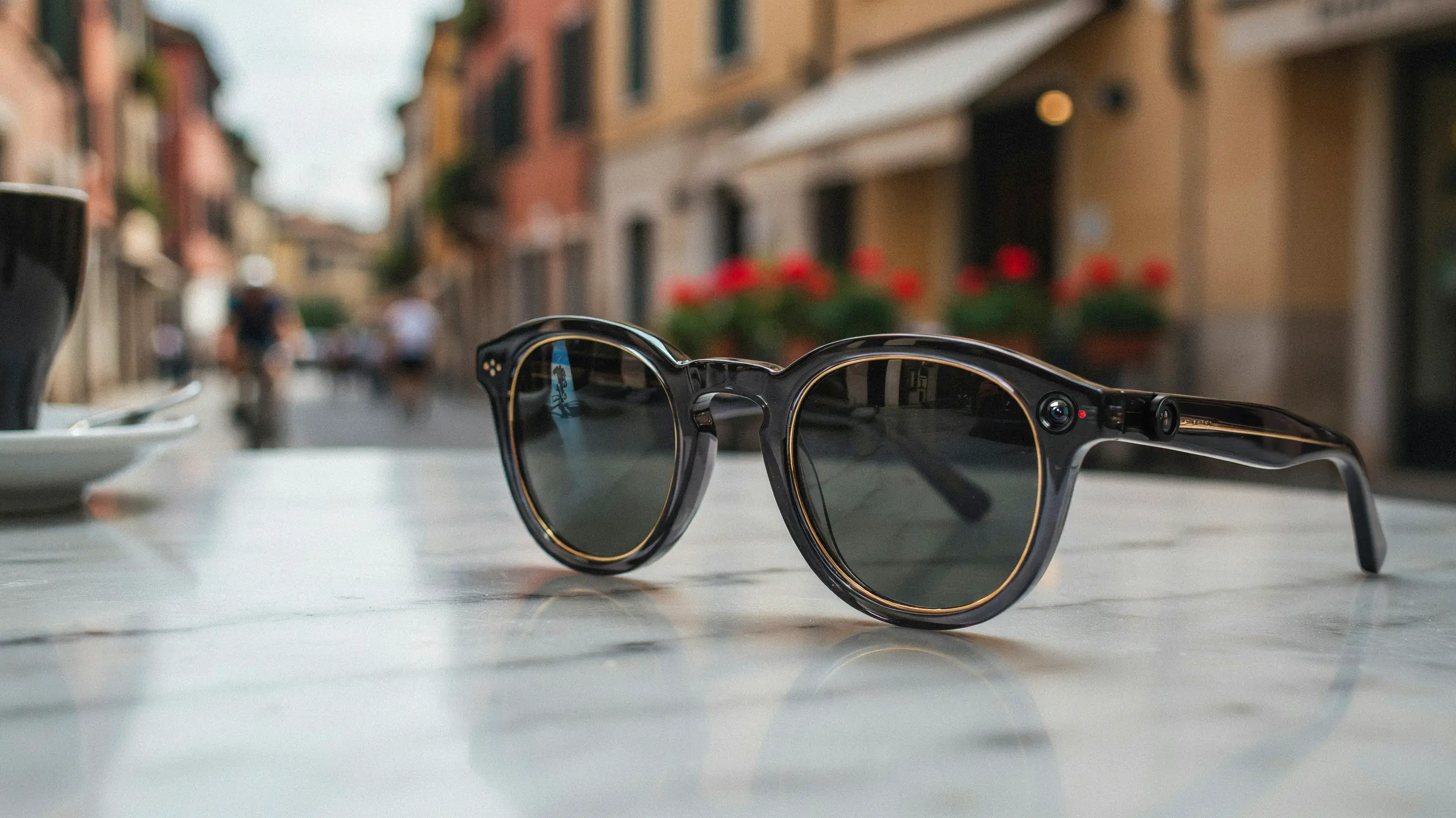 🇫🇷 Royaume-Uni : restaurants et théâtres bannissent les lunettes espion de Meta 🇬🇧 UK: Restaurants and Theatres Ban Meta&rsquo;s Spy Glasses